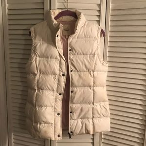 White fossil puffy vest